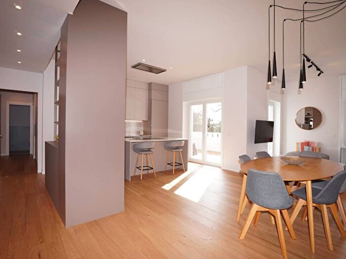 Appartamento con 6 locali in affitto in Via Ottava Strada, Area Novegro San Felice, Segrate