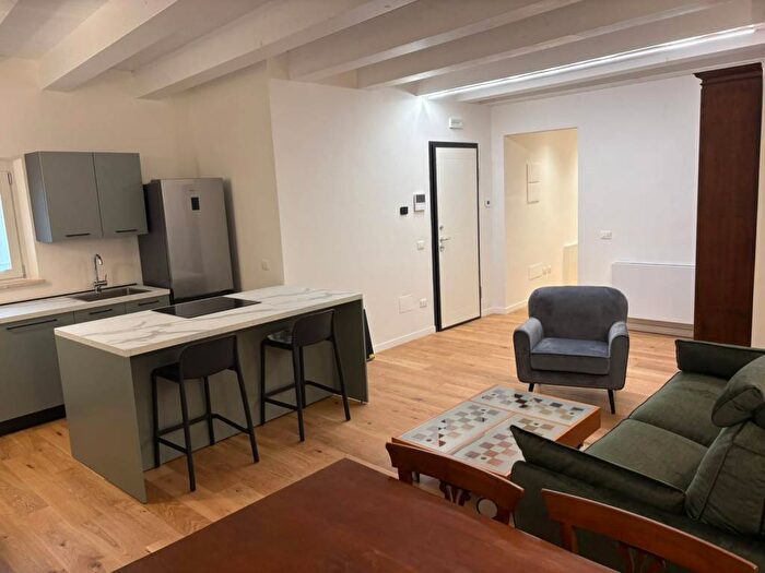 Appartamento trilocale in affitto in Via dellEremita, Centro Storico, Perugia