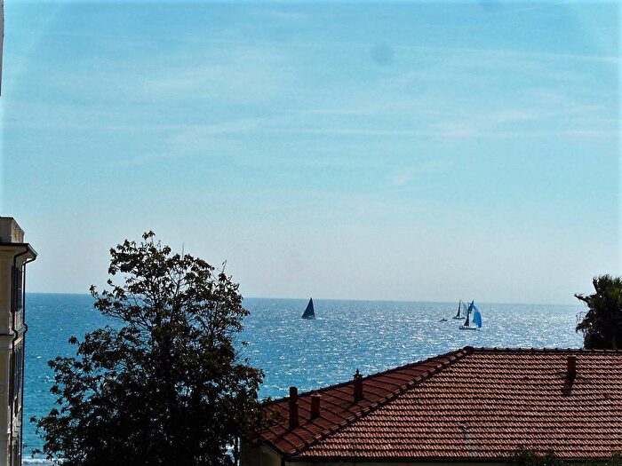 Appartamento trilocale in affitto in Via Privata Marconi, Muretto di Alassio Stazione Corso Marconi, Alassio