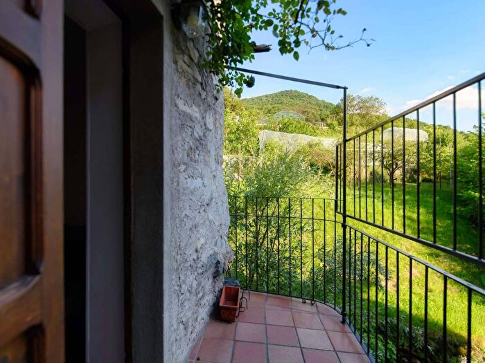 Appartamento bilocale in affitto in Via della Castagna, Centro, Nesso