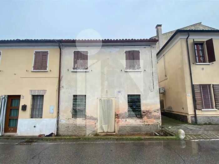 Casa trilocale in vendita in Via Settefrati, Rodigo