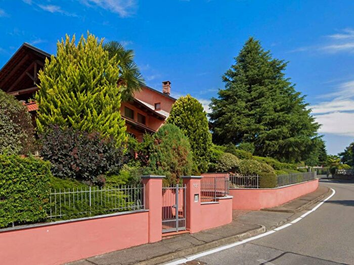 Appartamento con 5 locali in affitto in Strada Roaschia, Roaschia, Chieri