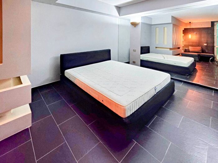 Appartamento trilocale in affitto in Via Alserio, Farini, Milano