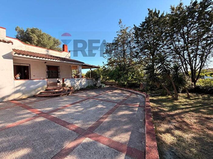 Casa con 6 locali in affitto in Strada Franzullo, Martina Franca