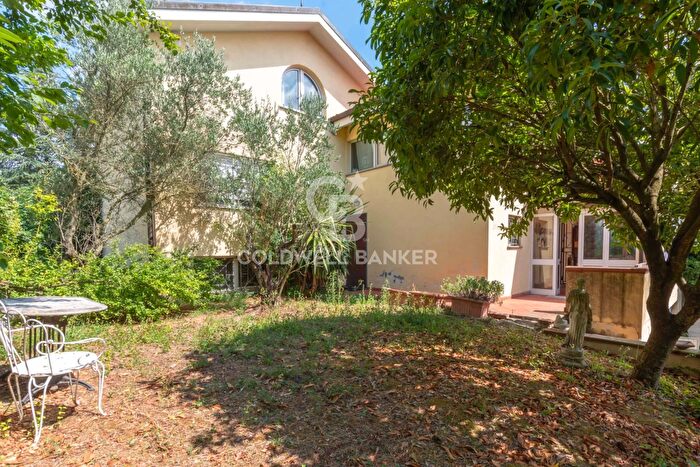 Casa con 8 locali in vendita in Via Campone, Altavilla Monferrato