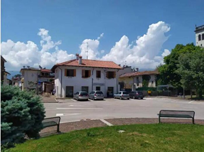 Appartamento monolocale in vendita in Piazza G Cesare, Montereale Valcellina