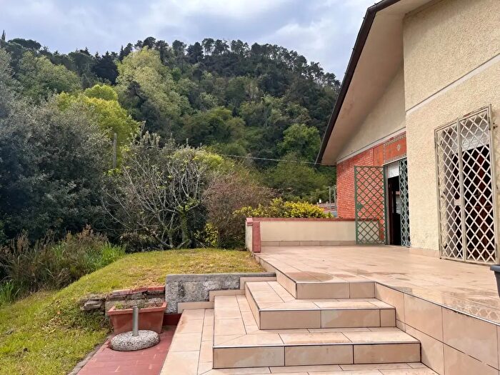 Casa con 5 locali in affitto in Strettoia, Pietrasanta