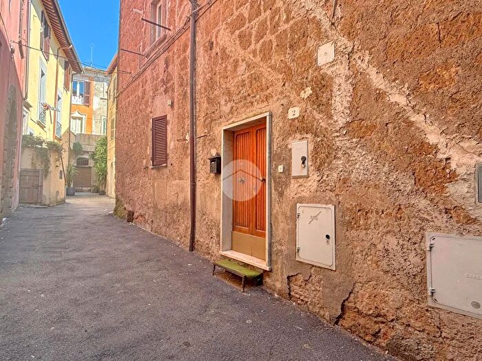 Appartamento trilocale in vendita in Via delle Torri, Gallese