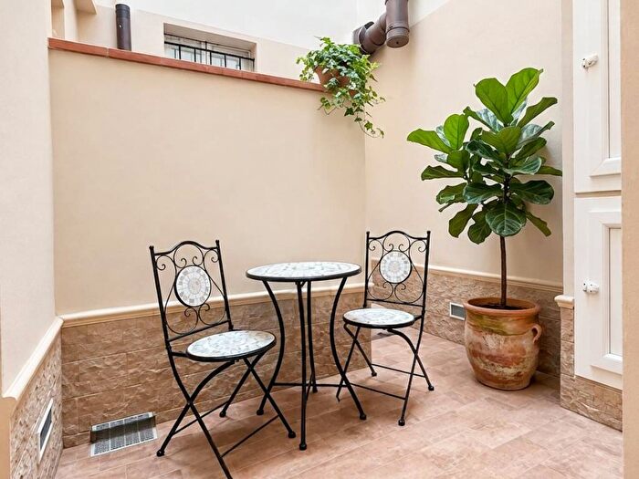 Appartamento trilocale in affitto in Santo Stefano, Bologna