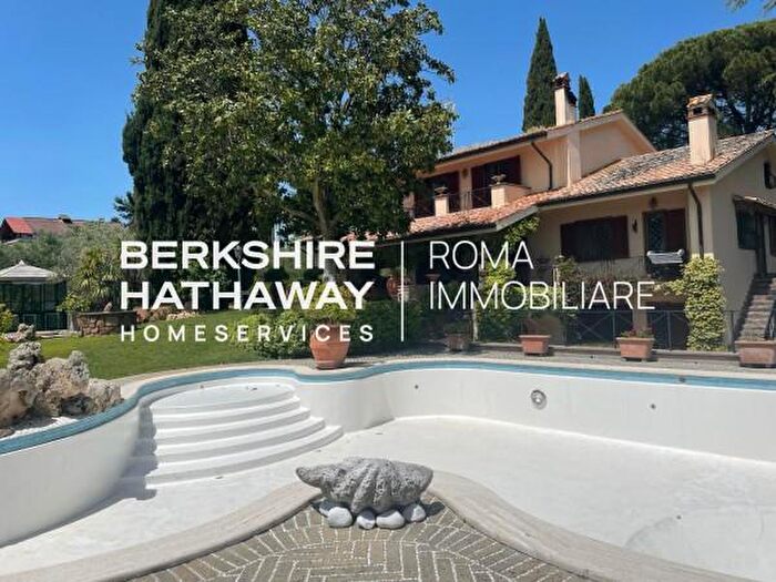 Casa con 6 locali in vendita in Via Ferruccio Fratini, Sacrofano