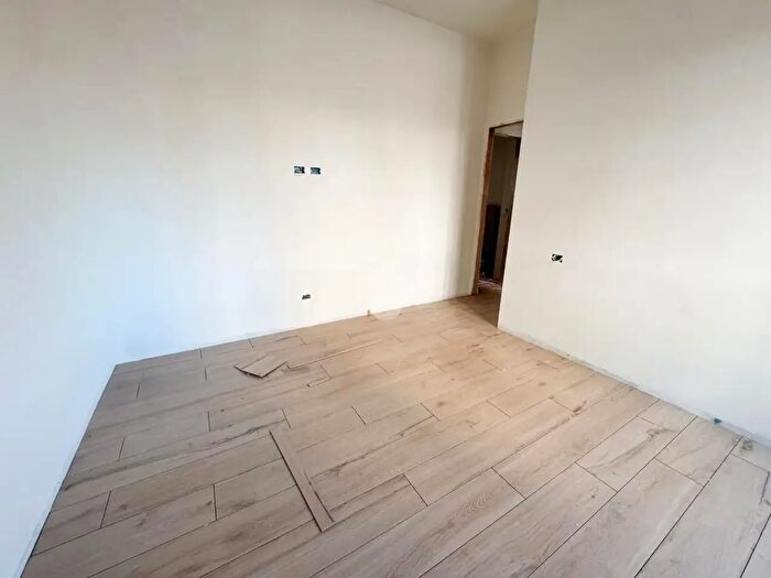Appartamento trilocale in vendita in Via della Besurica, Piacenza
