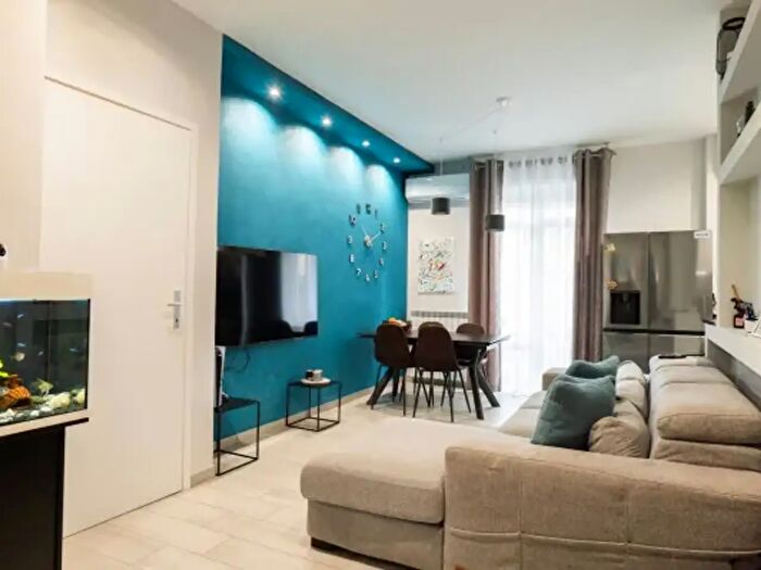Appartamento trilocale in vendita in Via Duca degli Abruzzi, Asti