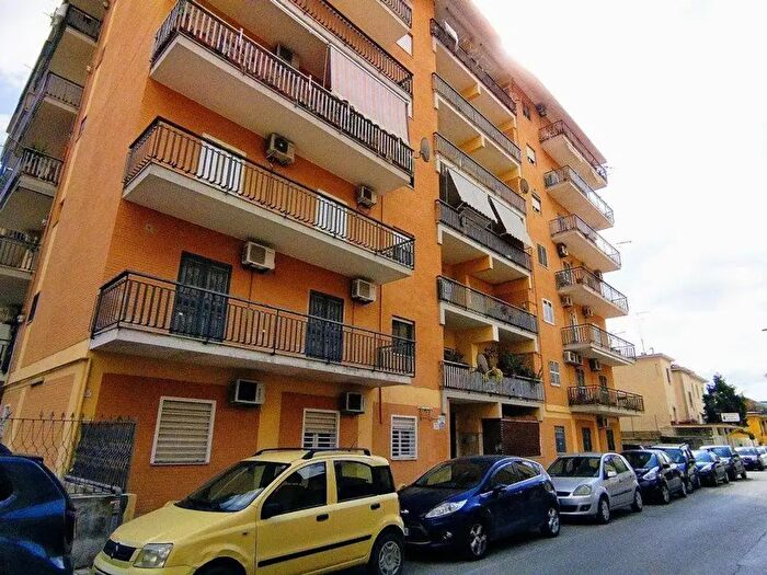 Appartamento con 5 locali in vendita in Via Giuseppe Verdi, Acerra