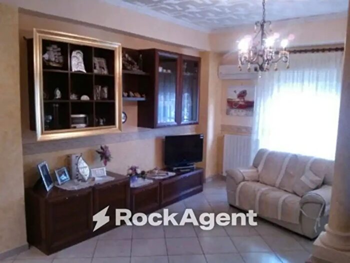 Appartamento trilocale in vendita in Via Giovanni Paolo Parisio, Catanzaro