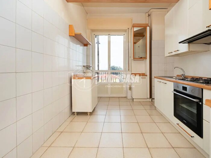 Appartamento bilocale in vendita in Viale Piave, Pessano Con Bornago