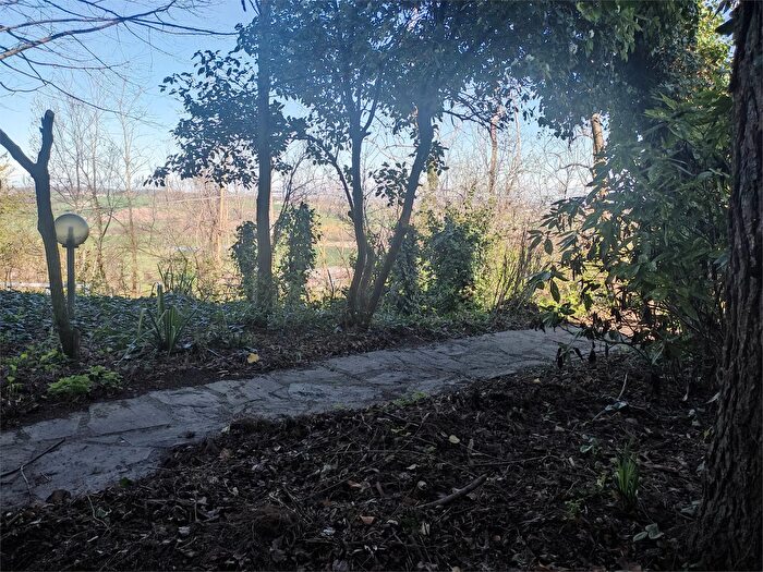 Appartamento con 10 locali in vendita in Salsomaggiore Terme