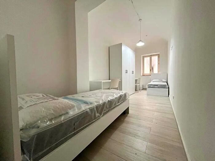 Appartamento trilocale in affitto in Via Monfenera, Palermo