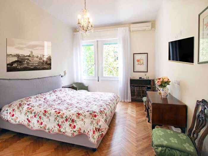 Appartamento bilocale in affitto in Via Nicola Fabrizi, Trastevere, Roma
