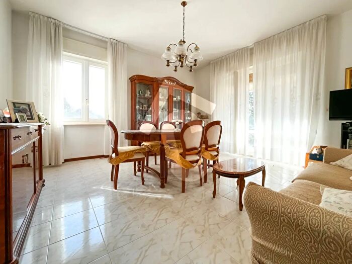 Appartamento quadrilocale in vendita in Jesi