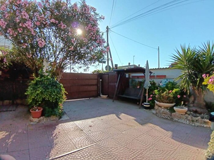 Appartamento trilocale in affitto in Viale di Focene, Focene, Fiumicino