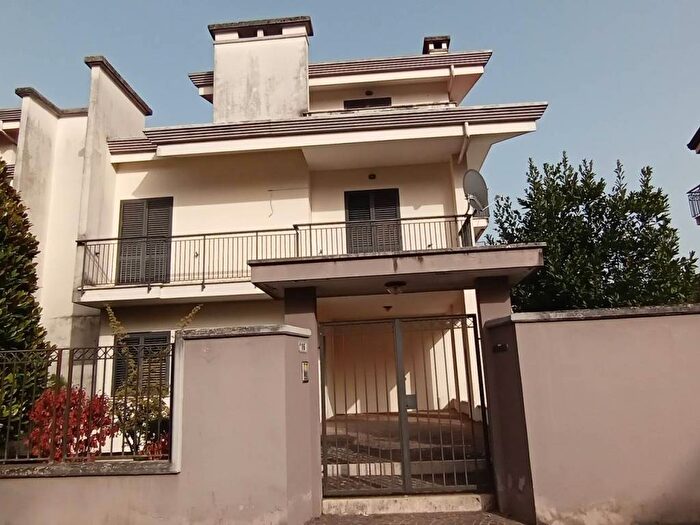 Casa con 6 locali in affitto in Via Casilina Nord, Tribunale, Frosinone