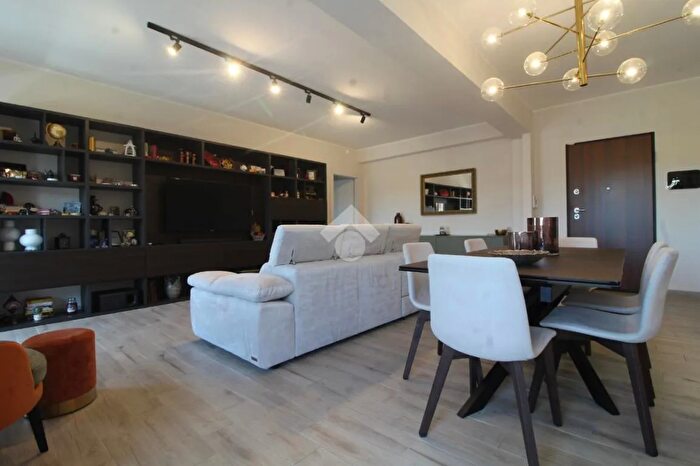 Appartamento quadrilocale in vendita in Via Pasquale Andiloro, Reggio Calabria