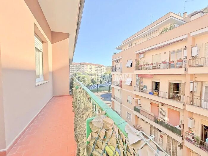 Appartamento bilocale in vendita in Roma