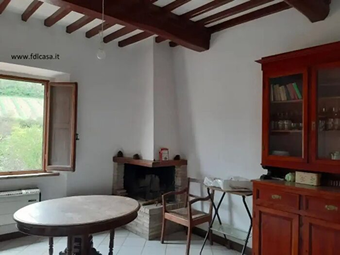 Casa con 6 locali in vendita in Via Alberi, Montaione