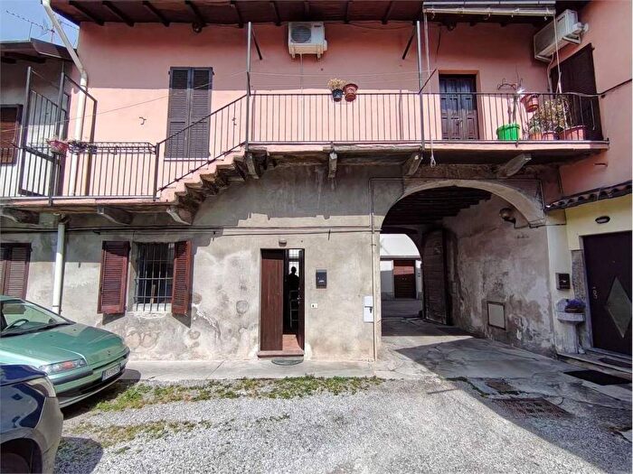 Appartamento monolocale in affitto in Via Filzi, Centro, Carate Brianza