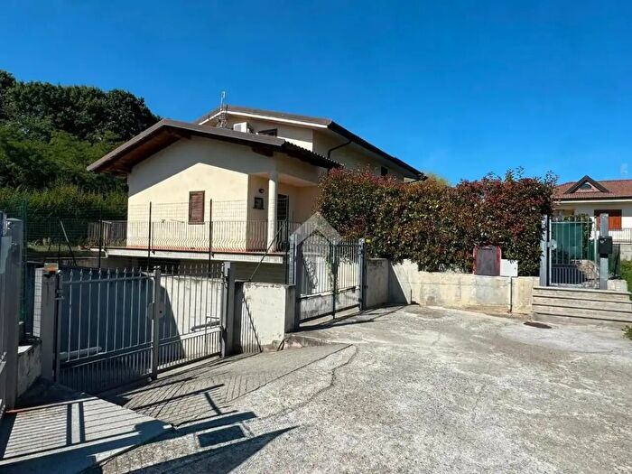 Casa trilocale in vendita in Str per S Giorgio, Montalenghe