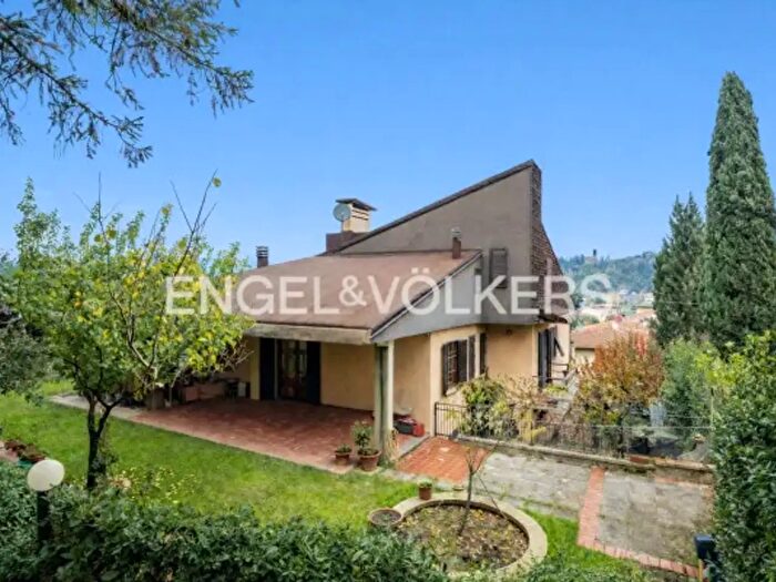 Casa con 6 locali in vendita in Via della Pesa, Montelupo Fiorentino