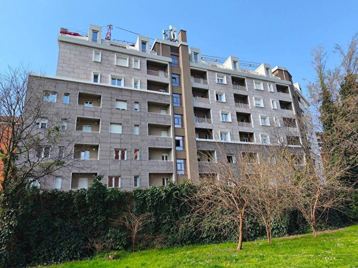 Appartamento bilocale in affitto in Via Melchiorre Delfico, Ghisolfa Mac Mahon, Milano