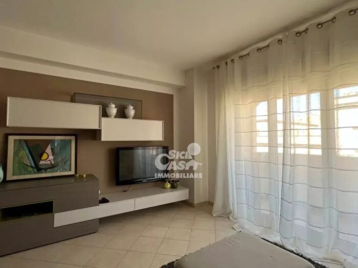 Appartamento trilocale in vendita in Via Mazzini, Marsala
