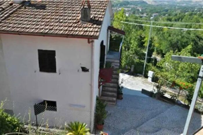 Appartamento quadrilocale in vendita in Località Barbanti, Pergola