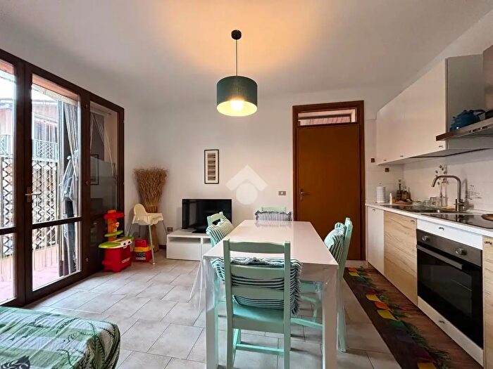 Appartamento trilocale in vendita in Viale dei Gelsi, Ravenna