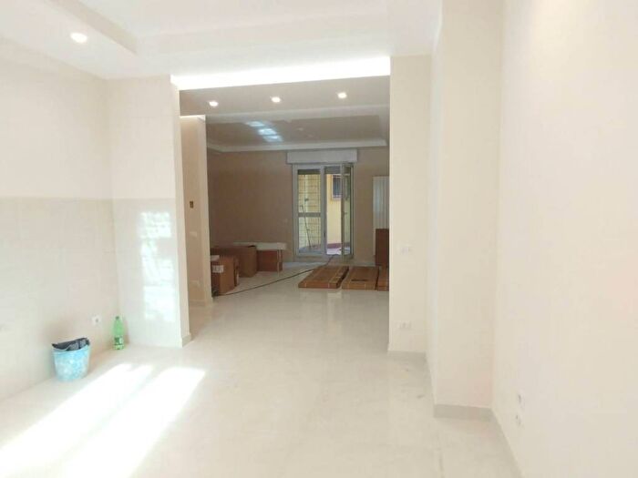 Appartamento trilocale in affitto in Via Ambasciatore Montagna, Centro, Marigliano