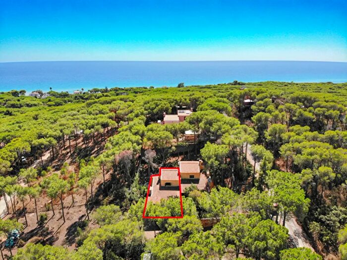 Casa in vendita in Viale dei Pini, Pula