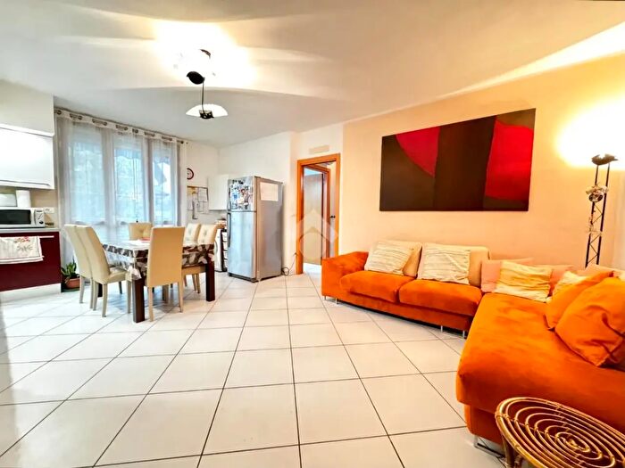 Appartamento trilocale in vendita in Piazza Risorgimento, San Mauro Pascoli