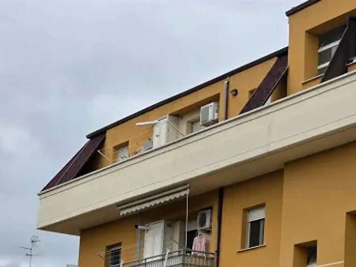 Appartamento trilocale in vendita in Via Piersanti Mattarella, Caltanissetta