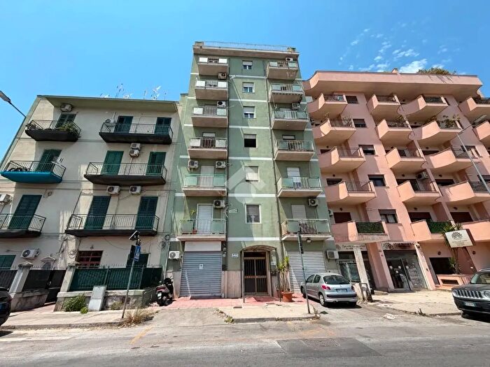 Appartamento con 7 locali in vendita in Via Tasca Lanza, Palermo