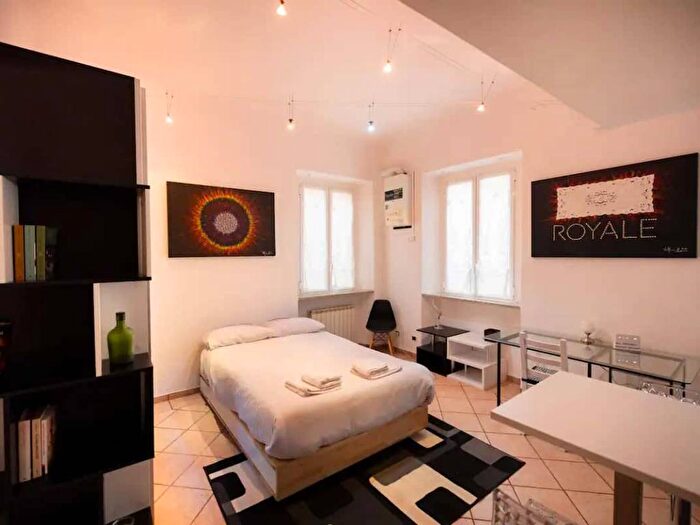 Appartamento monolocale in affitto in Via Tortona, Solari, Milano
