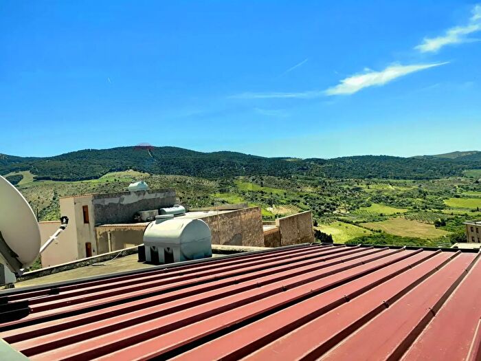 Casa con 6 locali in vendita in Cortile Gugliotta di Via Infermeria, Sambuca Di Sicilia