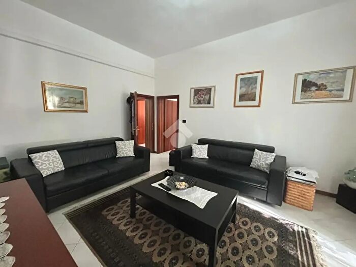 Appartamento trilocale in vendita in Piazzale Bainsizza, Venezia