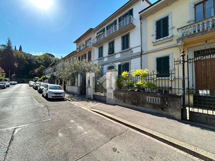 Appartamento monolocale in vendita in Via Cino da Pistoia, Firenze