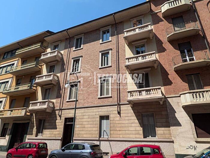 Appartamento trilocale in affitto in Via Alfonso La Marmora, Crocetta, Torino