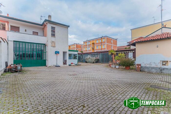 Casa trilocale in vendita in Via Eugenio Villoresi, Corbetta