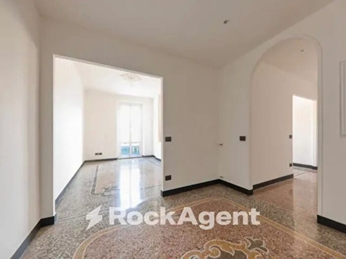 Appartamento con 5 locali in vendita in Via Archimede, Genova