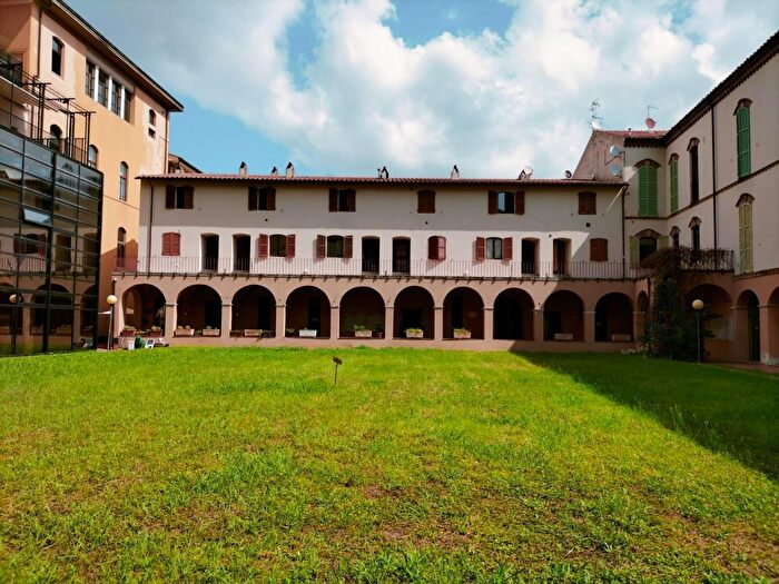 Appartamento trilocale in vendita in Pisa