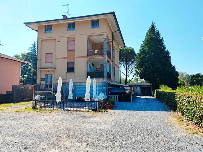 Casa con 12 locali in vendita in Via Torino Brusnengo, Brusnengo