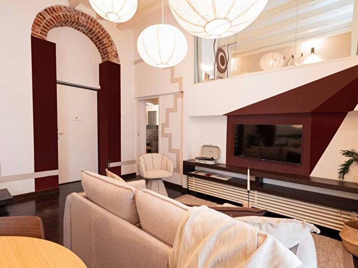 Appartamento trilocale in affitto in Viale Monte Nero, Porta Romana Medaglie dOro, Milano